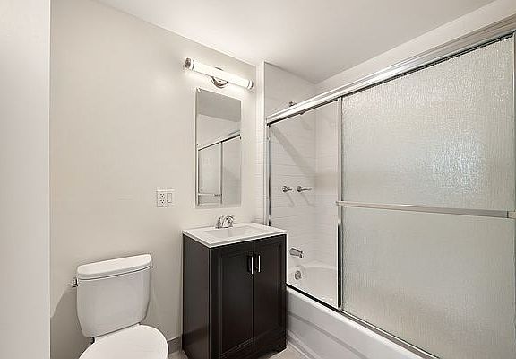 5th image of 206 E 119th St #4E