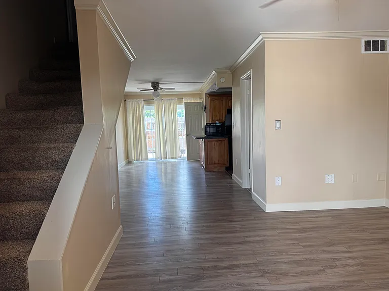 5937 SW 36th Ct #7 — Photo 3