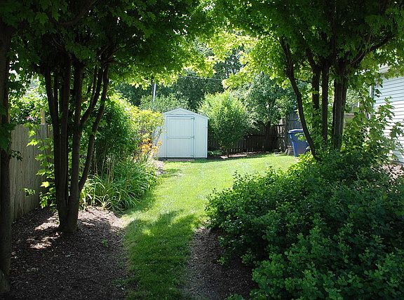 4th image of 400 Olesen Dr