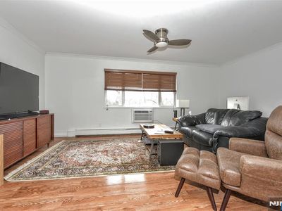 747 Riverside Ave APT B8, Lyndhurst, NJ, 07071