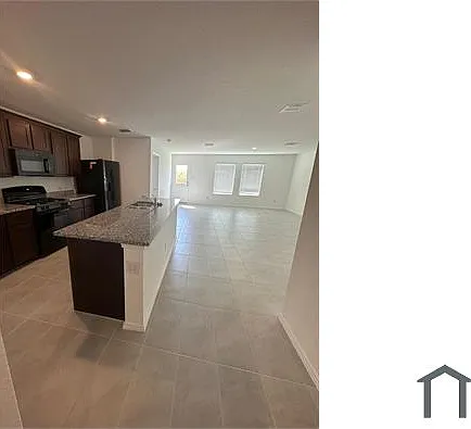 1328 Mahogany Ln — Photo 10