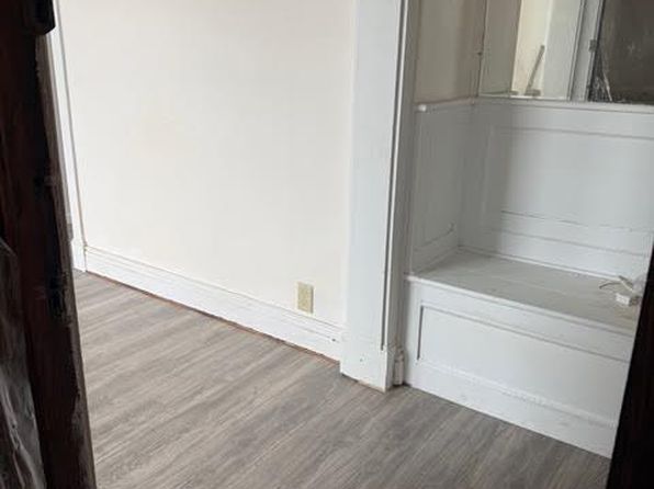 1722 Wisconsin Ave #1