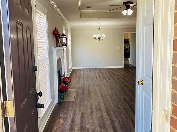 4th image of 8709 Hallwood Dr
