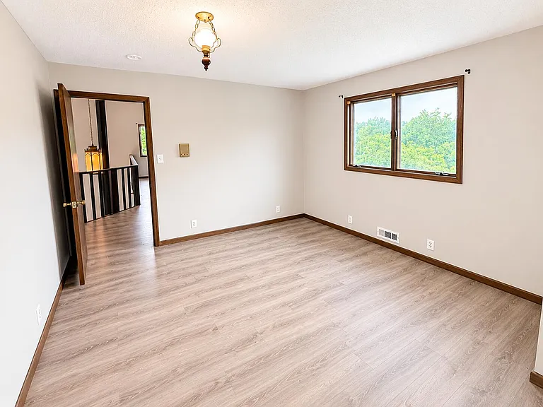 4284 State Road J — Photo 33