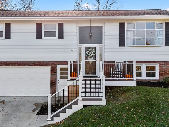 4th image of 24 Crescent Dr
