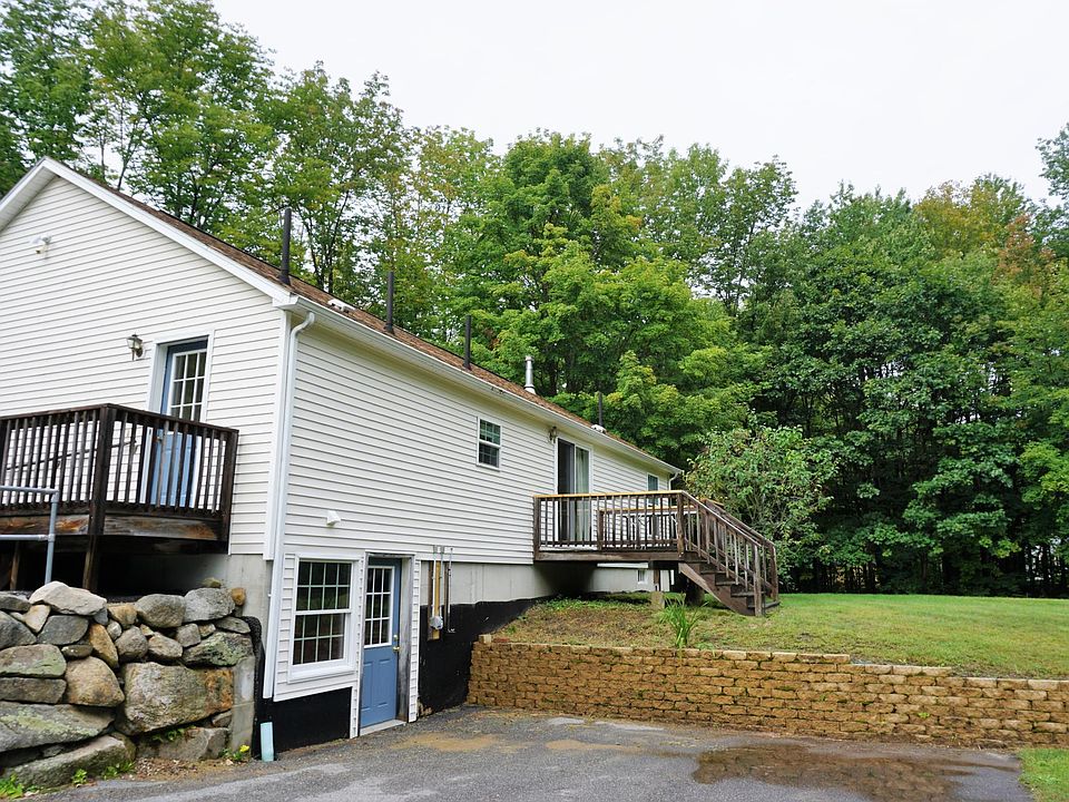 2nd image of 571 Branch Rd