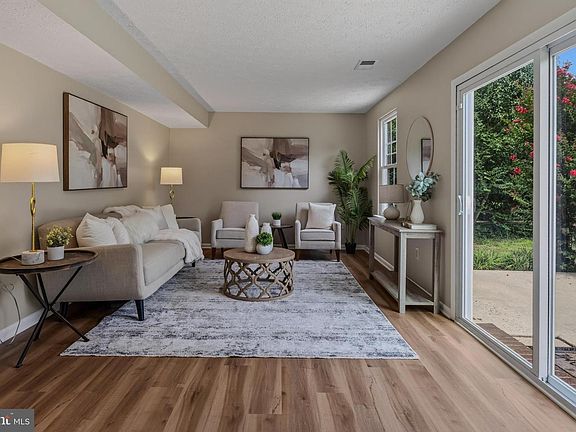 3rd image of 3609 Osborne Ct