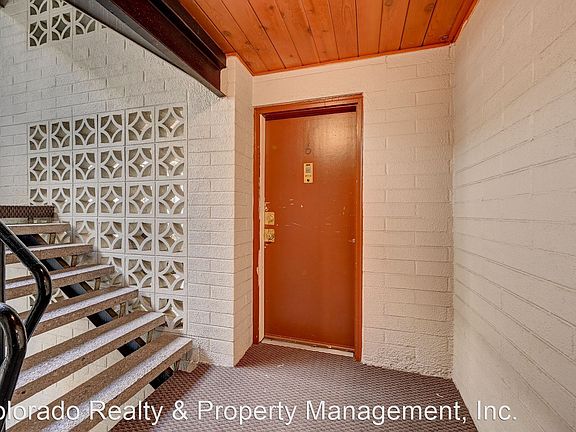 3rd image of 1343 N High St APT 6