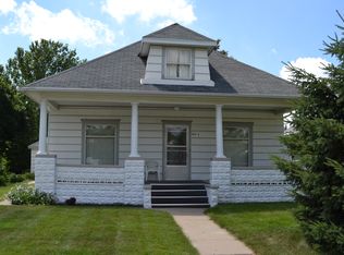 104 S Cedar Ave, Hartington, NE 68739