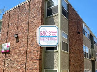 510 E Stoughton, Champaign, IL 61820
