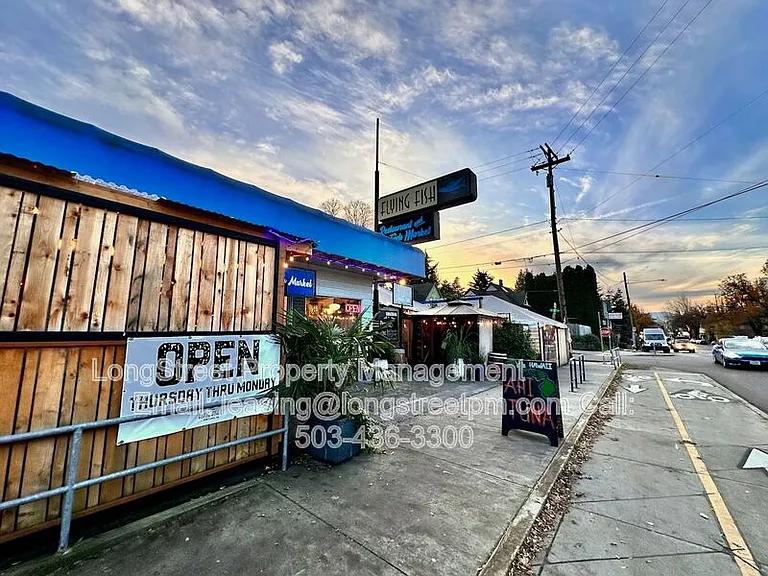 121 SE 30th Pl — Photo 18