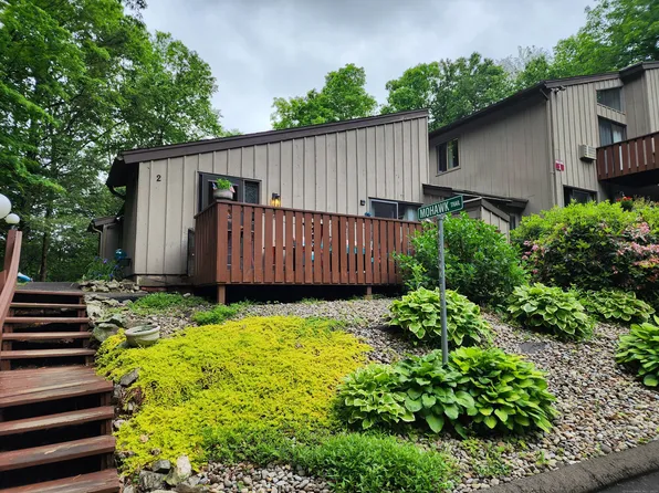 2 Mohawk Trail #2, Guilford, CT 06437
