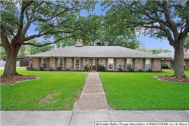 1st image of 1521 Sherwood Forest Blvd
