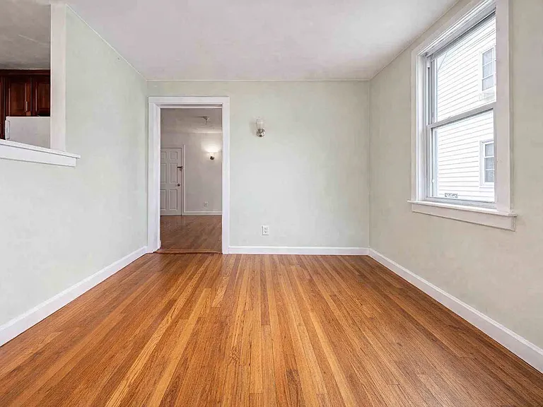 35 Parker St #1 — Photo 2