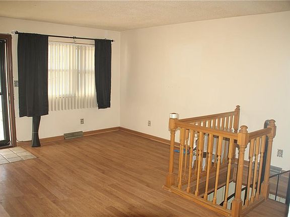 5th image of 1810 N 60th St