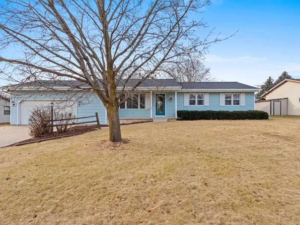 1157 David Ln, Green Bay, WI 54313