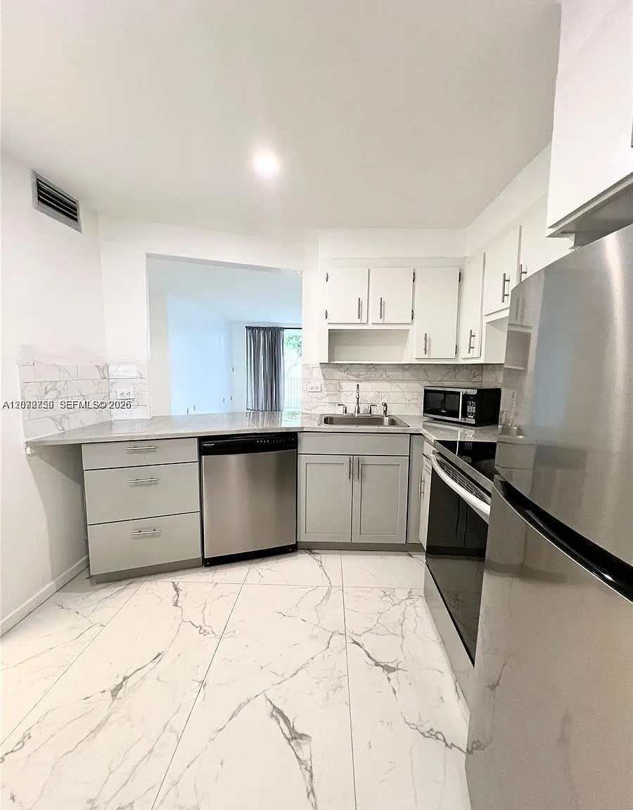 Jade Winds Group Bamboo G — Photo 2