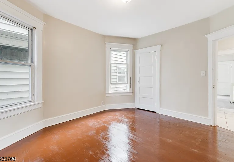 125 Main St #1 — Photo 7