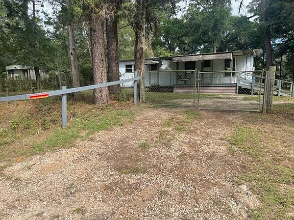 2nd image of 146 Ponce De Leon