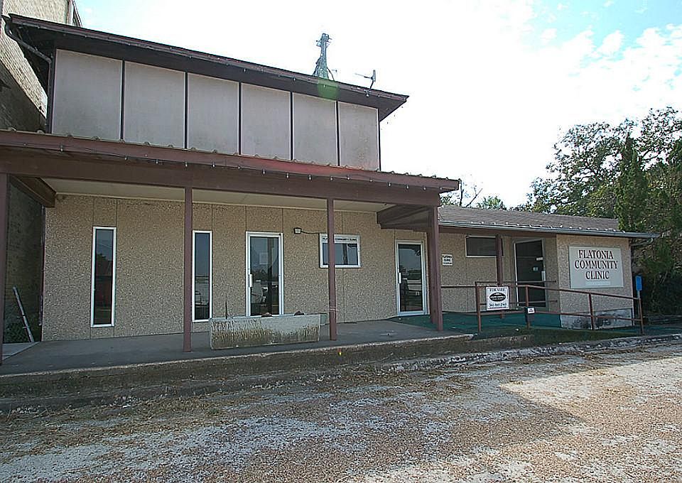 1st image of 113 W South Main St