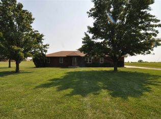 5921 SE 10th St, Tecumseh, KS 66542