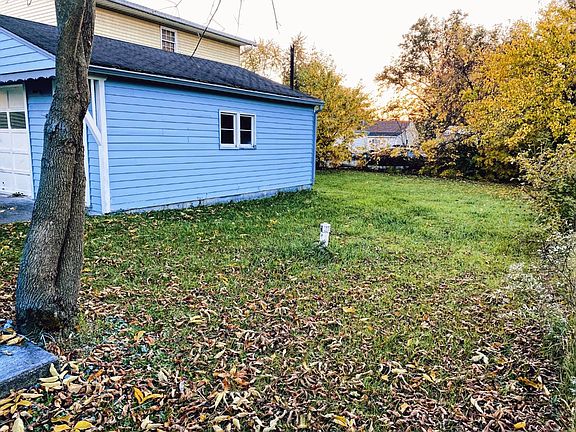 3rd image of S 250 Leonard Ave