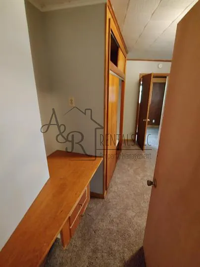 215 E Belleville St — Photo 2