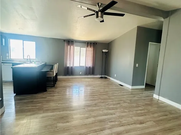 2878 Green Tree Ave, Las Vegas, NV 89142
