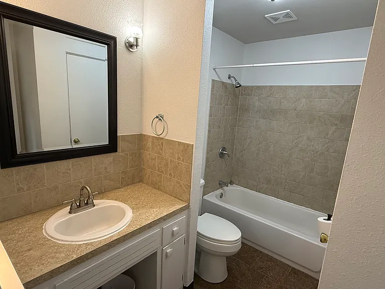 1000 Court St #1000 — Photo 4