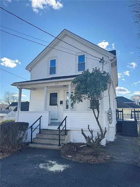 2 bed, 550 sqft, $1,950 — Photo 1