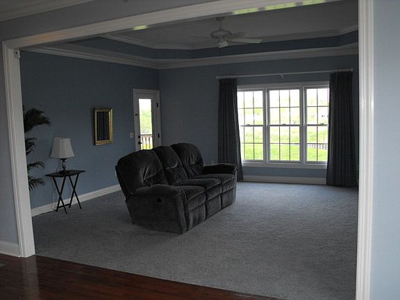 4th image of 234 Clairmont Dr