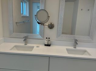 533 Broad Ave S, Naples, FL 34102