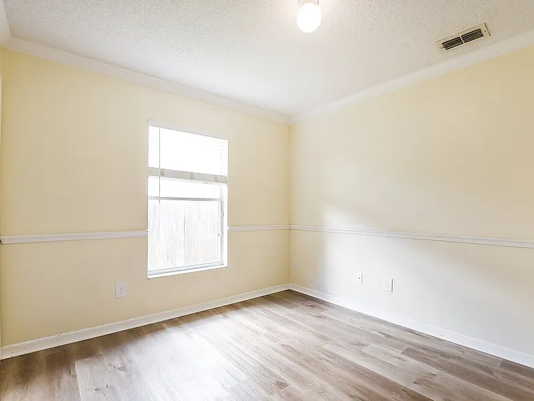 2556 Coachbridge Ct — Photo 11