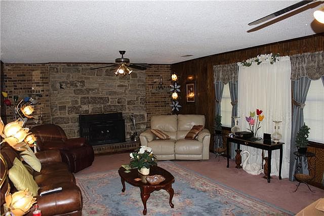 2nd image of 294 Pleasant Hill Rd