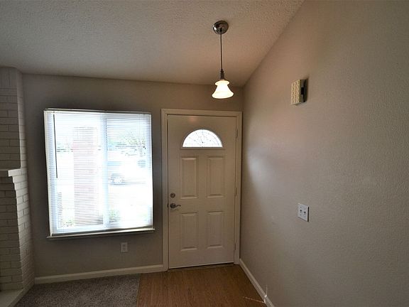 2nd image of 8961 Park Meadows Dr