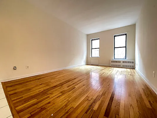 Rented by Bond New York | media 1