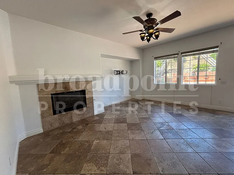 637 Oak Glade Dr — Photo 7