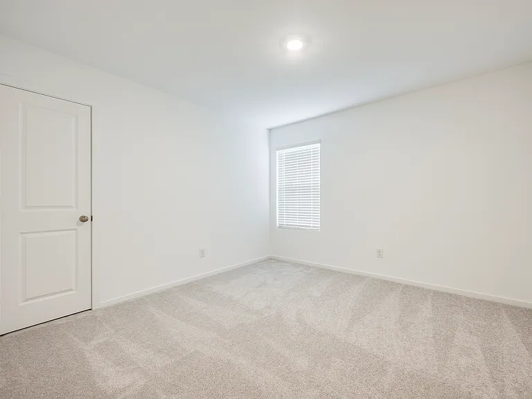 4945 Draper Ridge Dr — Photo 12