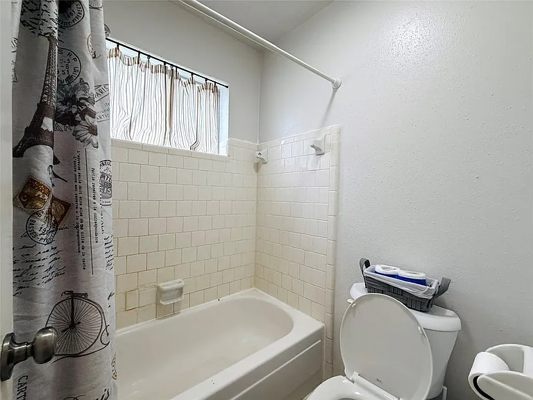 22319 Merrymount Dr — Photo 23