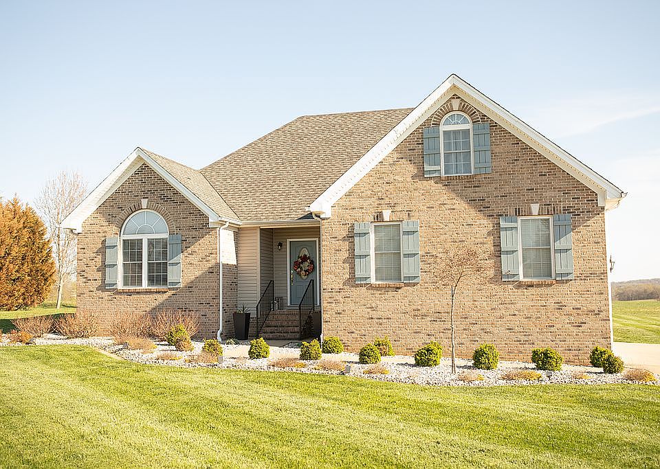 1st image of 151 Shaker Ridge Ln