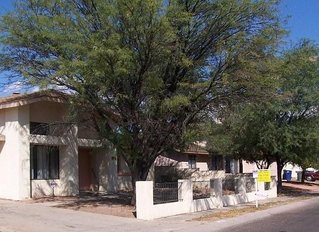 1st image of 1860 W Mountain Oak Ln