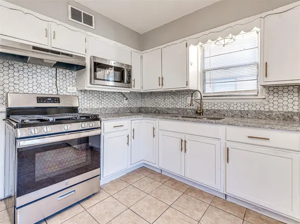 321 NW 80th St, Oklahoma City, OK 73114