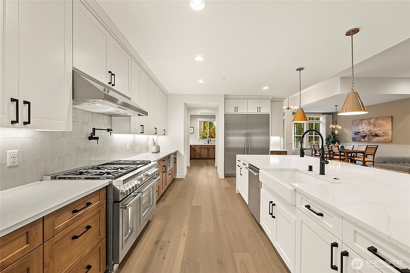 5th image of 10420 65th Avenue Ct NW