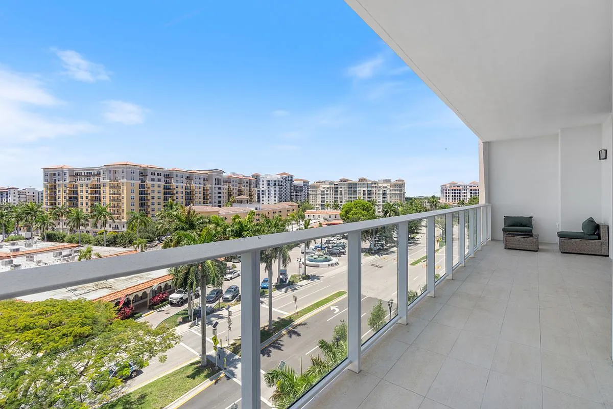 2 bed, 3.0 bath, 2155 sqft, $18,000 — Photo 4