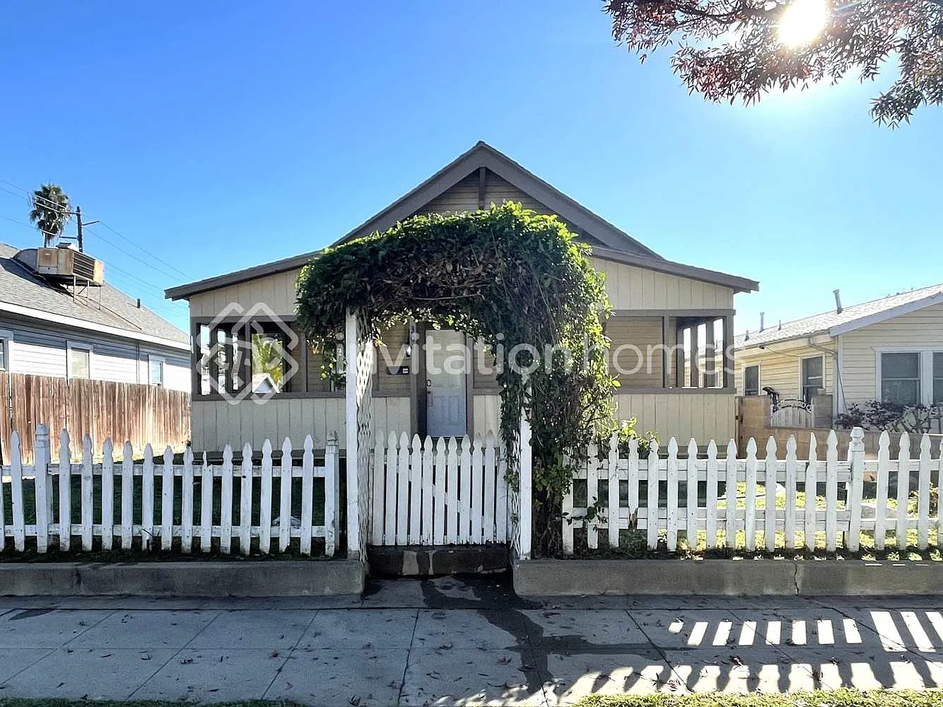 304 W 2nd St San Dimas, CA 91773 — Photo 1