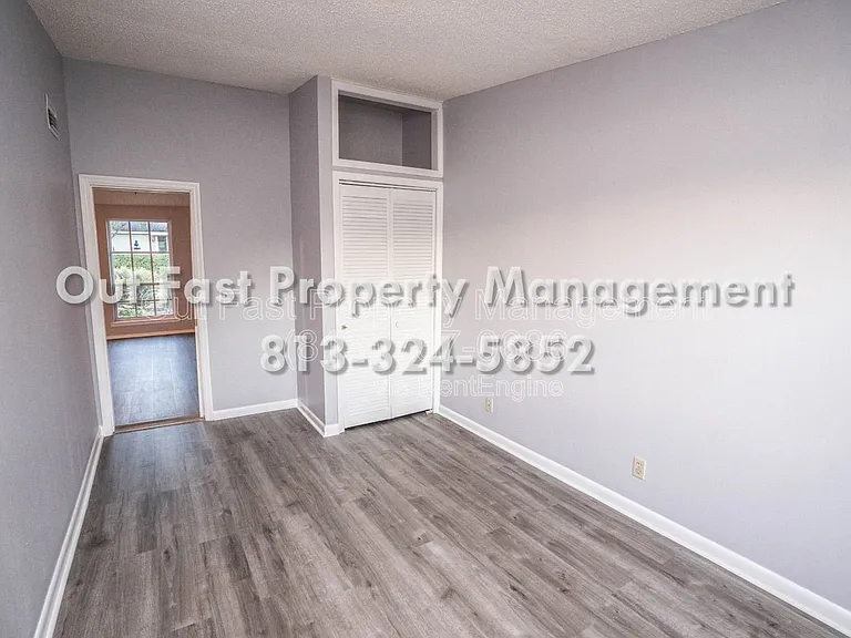 2764 Kavalier Dr — Photo 12
