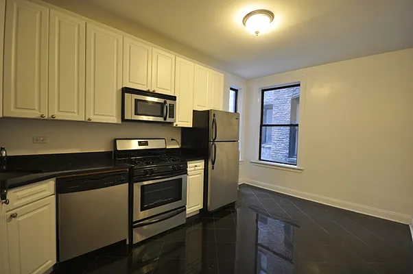 Rented by City Connections Realty | media 3