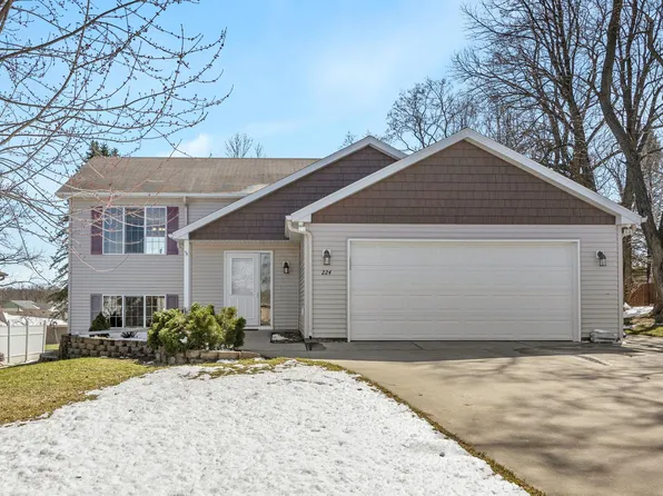 224 Hill St W, Saint Joseph, MN 56374