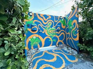 118 NW 24th St #4, Miami, FL 33127