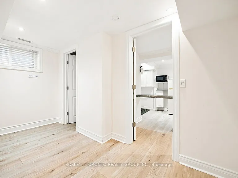 3 Timgren Dr #LOWER — Photo 14